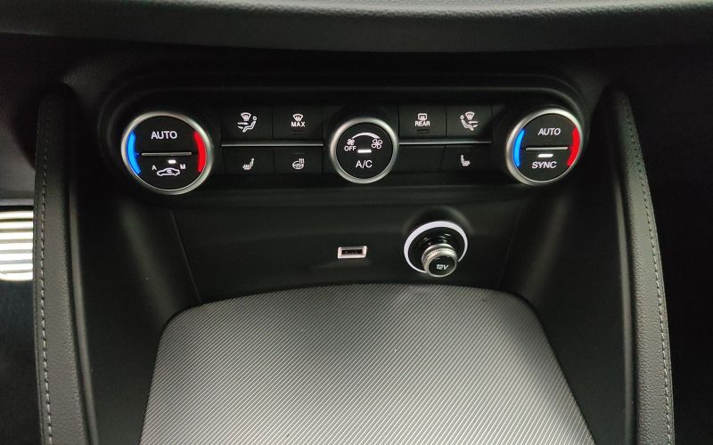 STELVIO 2.2 TD 210CV VELOCE AT8 Q4 MY24